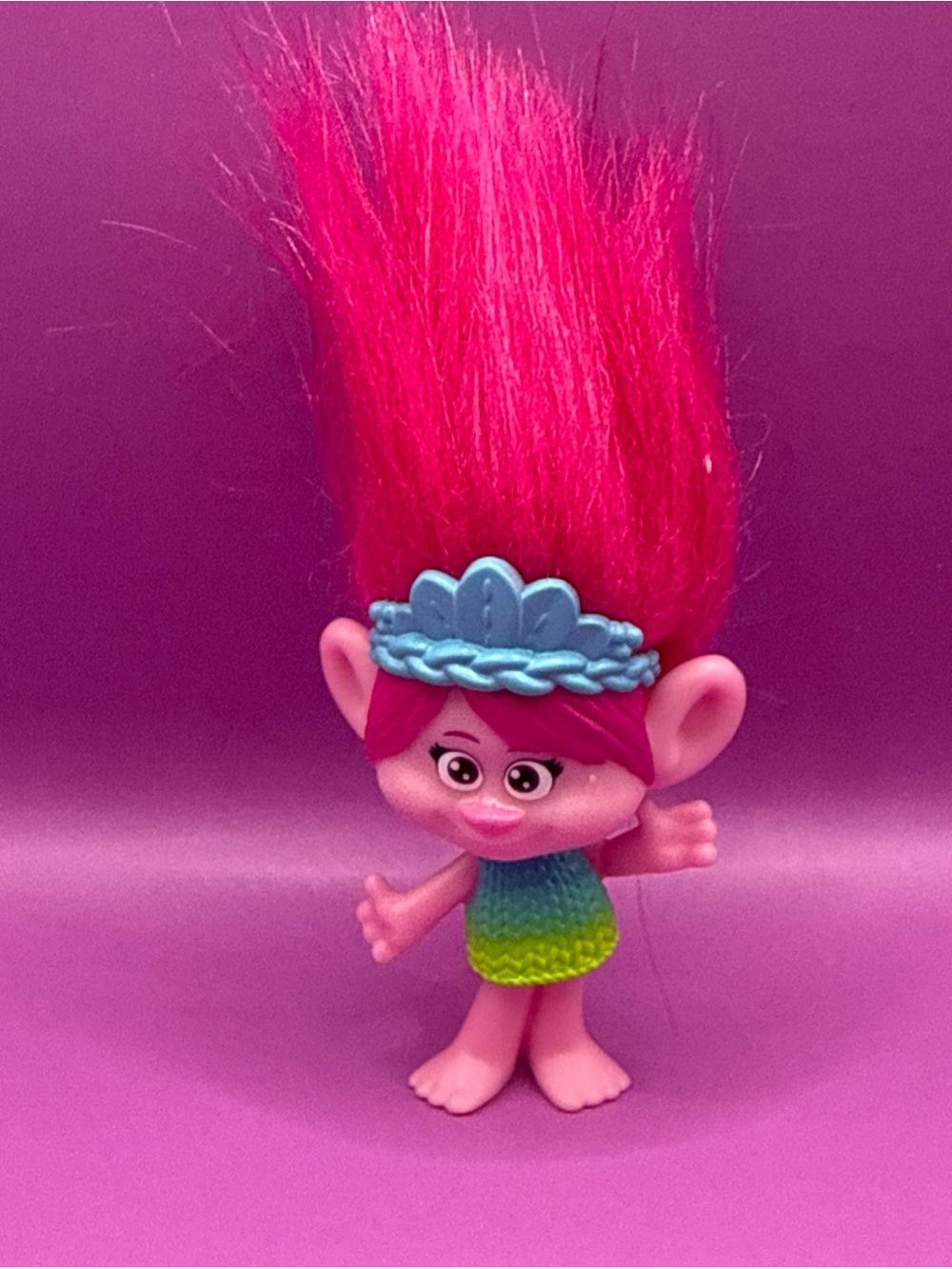 Queen Poppy Troll Doll Pink Hair Blue Crown Doll 2022 Mattel DreamWorks